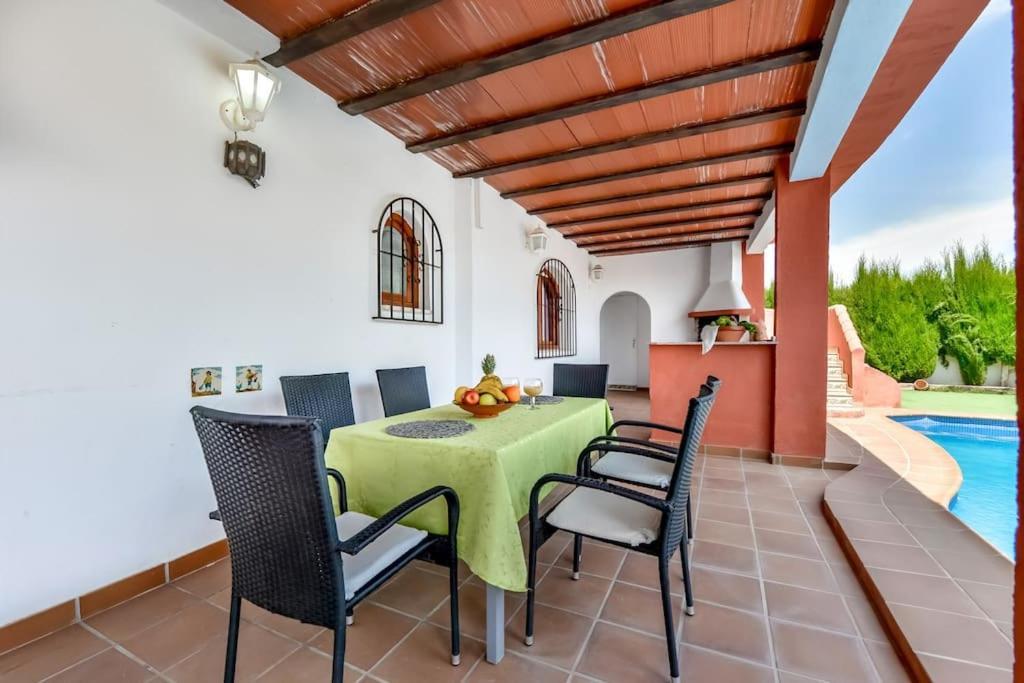 Villas Guzman - Mouna Кальпе Экстерьер фото